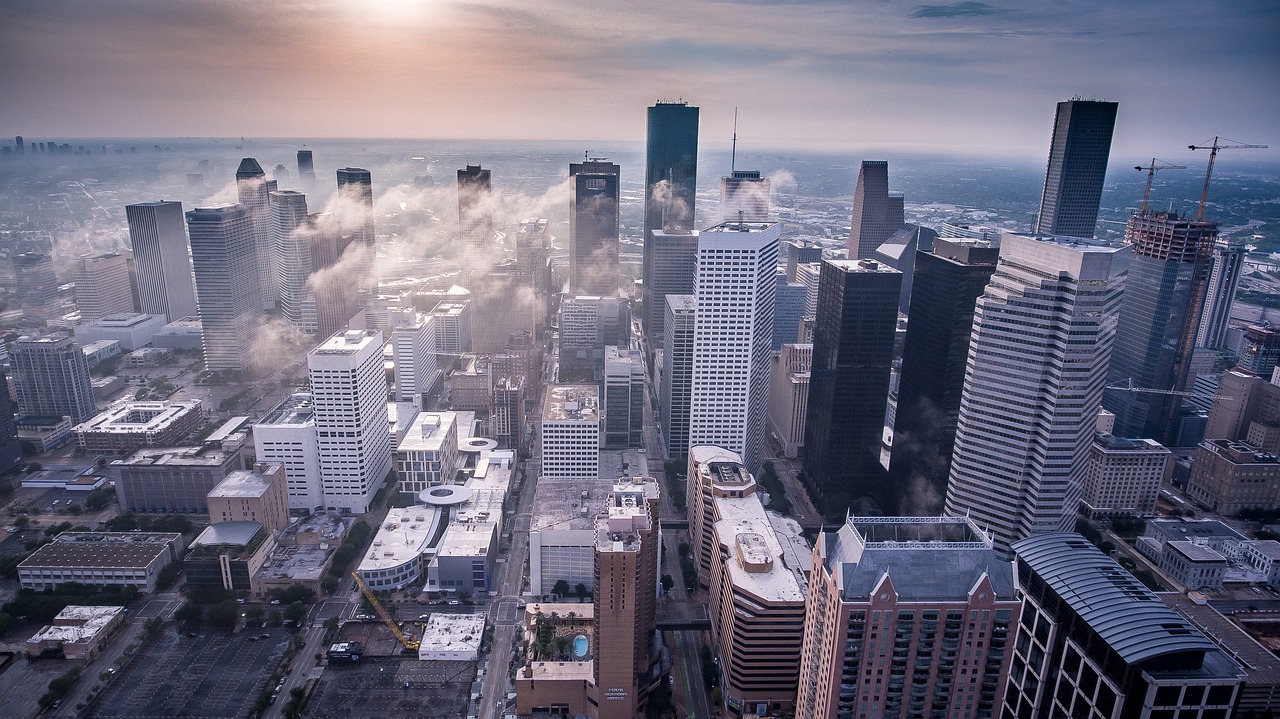 Is Urban Farming the Future of Feed Cities?